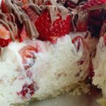 Strawberry Cream Pie | Pie Recipe | Strawberry Pie | Strawberry Cream Pie in a flaky pie crust, sweet creamy layer, fresh strawberries, and a milk chocolate drizzle. Easy to make and so delicious. #dessert #dessertrecipes #strawberry #strawberryrecipes #recipeoftheday