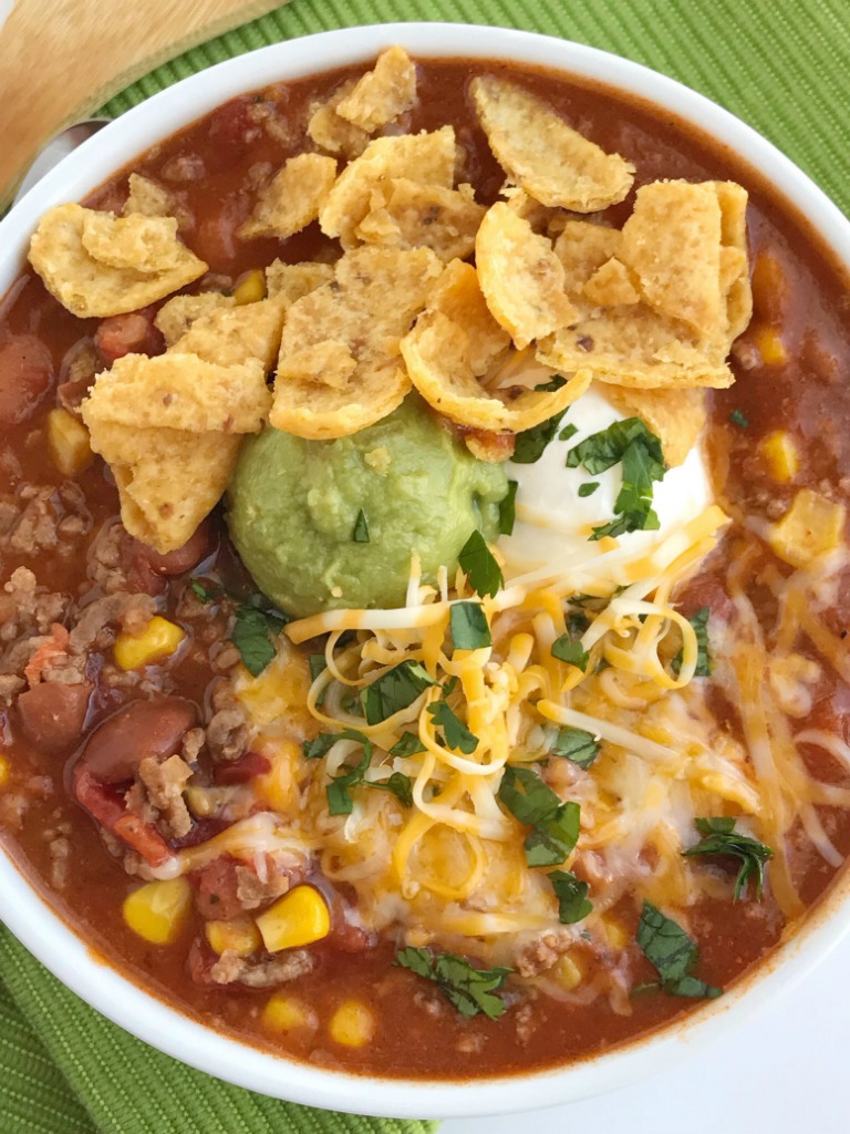 Simple Taco Soup | Taco Soup Recipe | Ground Beef Recipe | Taco soup has all the flavors of a taco but in a warm & comforting soup. Simple ingredients and 30 minutes is all you need for the best taco soup. One pot and no chopping! #tacosoup #souprecipes #recipeoftheday #dinner #easydinnerrecipes #groundbeefrecipes