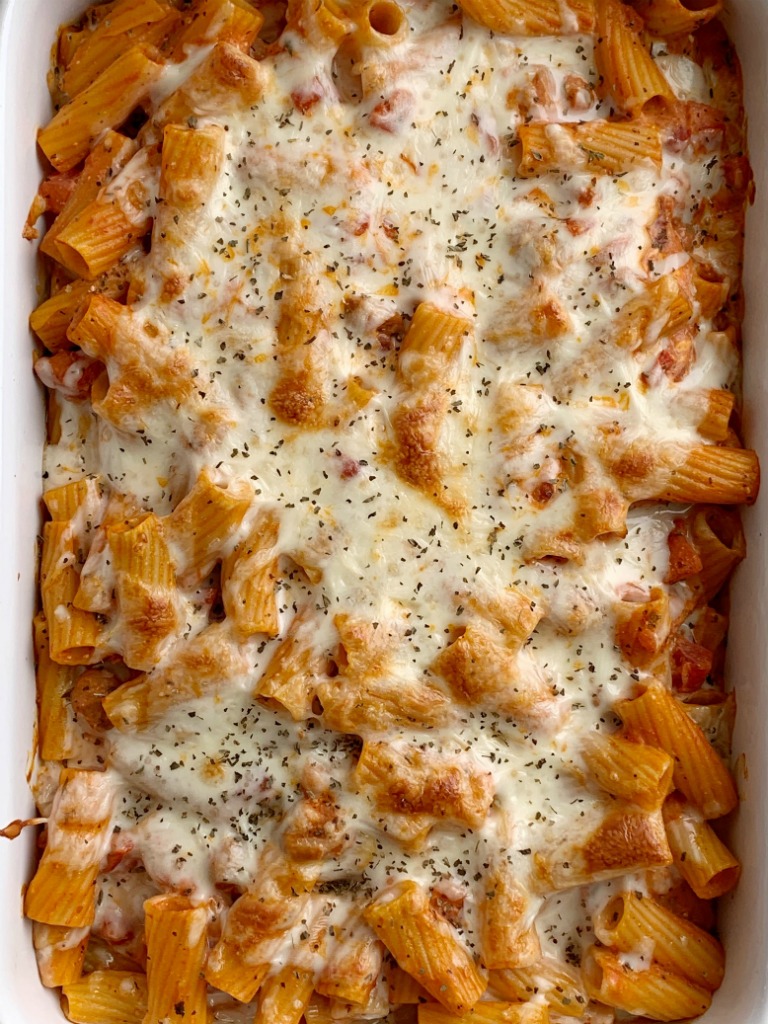 Pasta Bake with ziti pasta noodles, mozzarella cheese, cream cheese, jarred spaghetti sauce, diced tomatoes, and seasonings. Comes together in just minutes and it's a quick & easy dinner that's perfect for busy weeknights. 