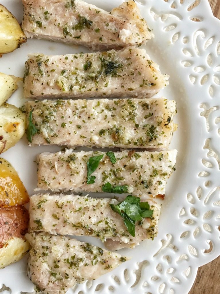 Dinner can be ready in a hurry with Smithfield All Natural Boneless Pork Chops and chopped potatoes roasted in an easy garlic ranch seasoning mix. One sheet pan and about 30 minutes is all you need for a healthy, delicious weeknight meal that is also great for a weekend dinner with guests.