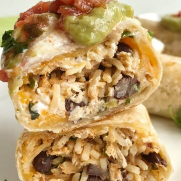 These crispy southwest chicken skillet burritos are so easy to make, versatile, and a quick & easy 30 minute dinner | togetherasfamily.com