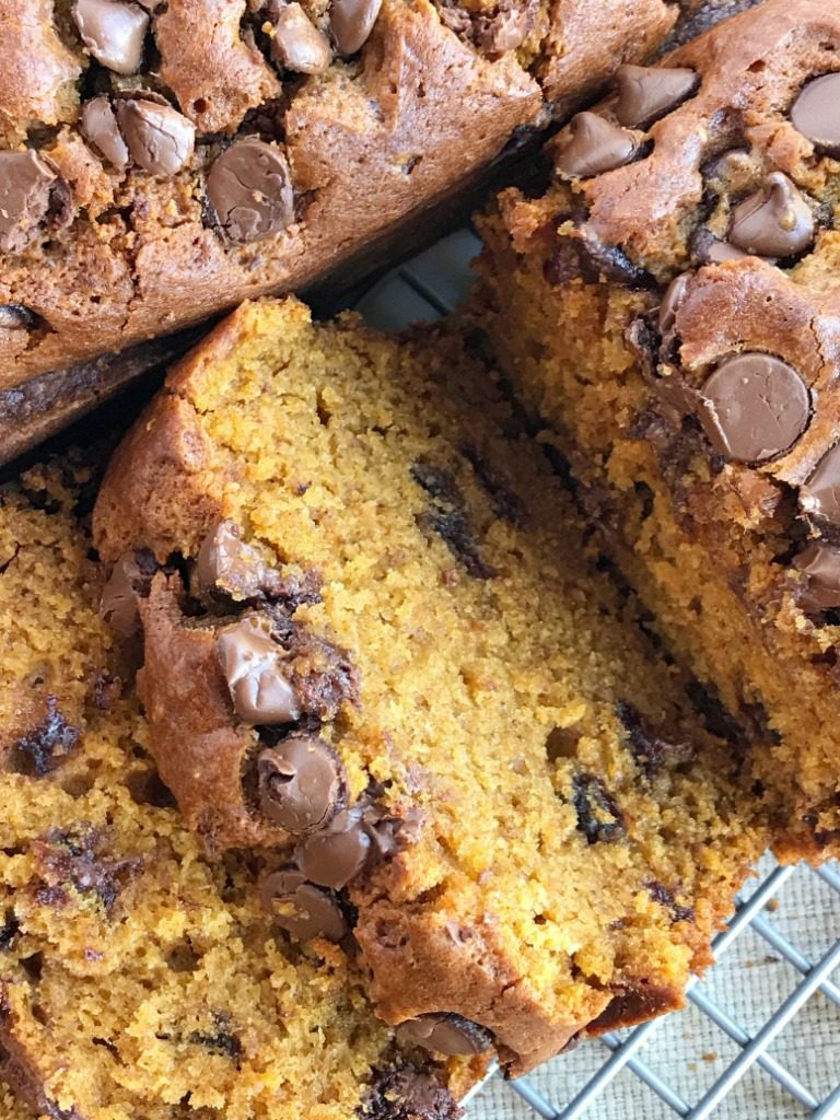 Peanut butter and pumpkin were meant to be together! Classic pumpkin bread with a peanut butter twist and dotted with chocolate chips. Try this peanut butter pumpkin chocolate chip for a fun Fall treat and a delicious twist to a classic pumpkin bread recipe | www.togetherasfamily.com #pumpkin #peanutbutter #pumpkinbread