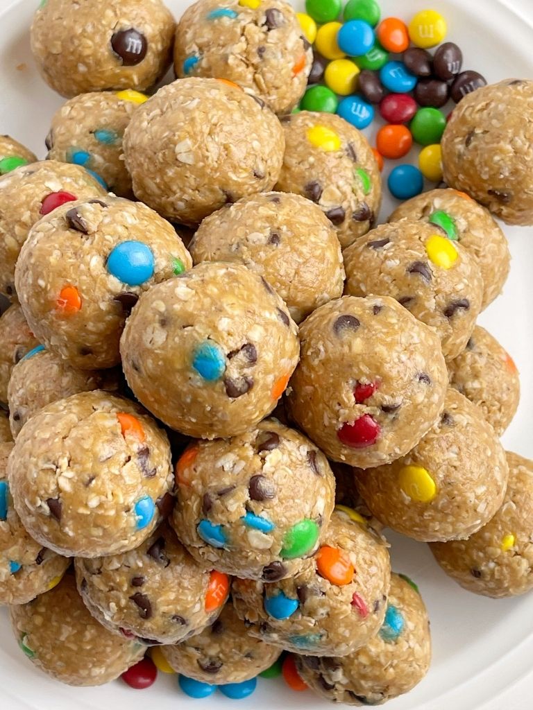 Energy ball recipe that tastes like monster cookies with only 6 ingredients. 
