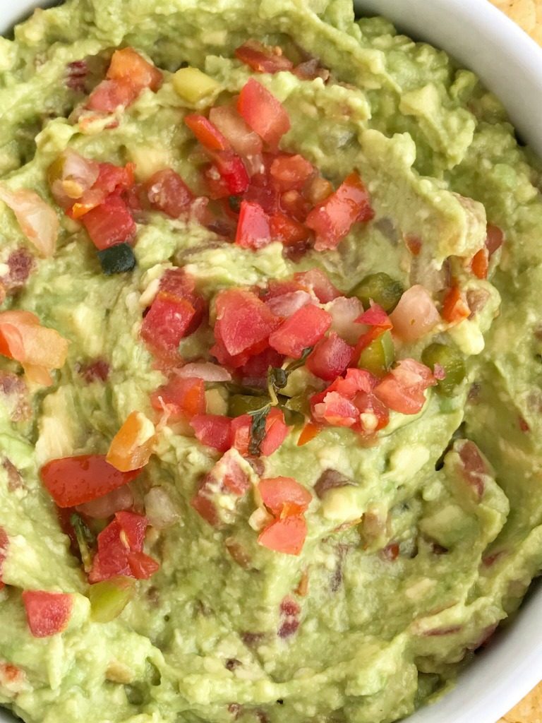 Pico de Gallo Guacamole | Avocados | Guacamole Recipe |Easy pico de gallo is the best, and easiest way to make guacamole! 3 ingredients is all you need; avocados, lime juice, and prepared pico de gallo. Mix together for a delicious topping to tacos, nachos, or dip taquitos or quesadillas into it. 
