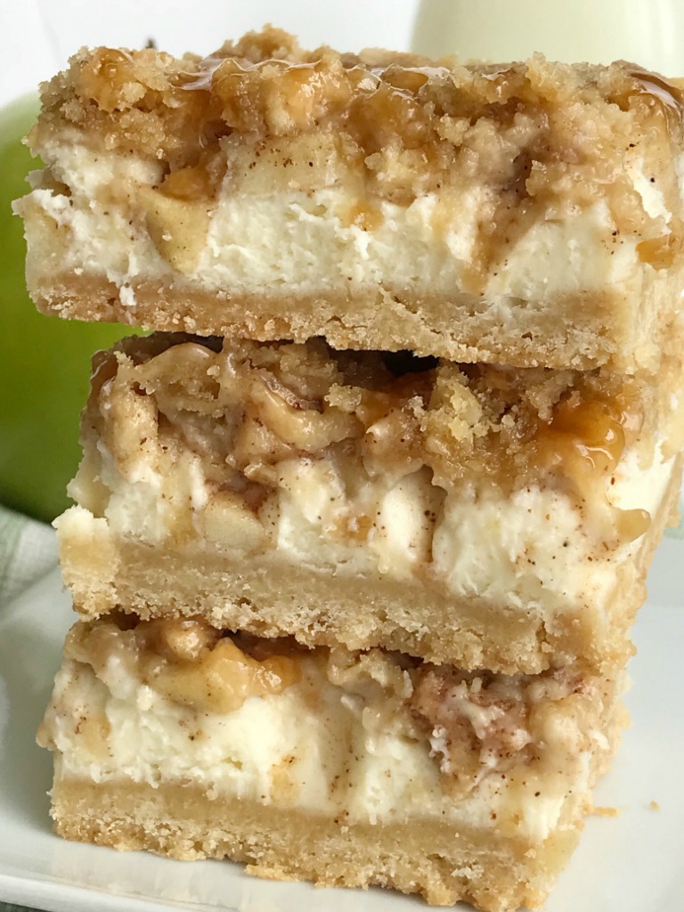 Caramel Apple Cheesecake Bars | Cheesecake Bars | Apple Dessert | Caramel | Caramel apple cheesecake bars with creamy apple cheesecake, brown sugar oat crumble, and caramel sauce. So irresistibly good and perfect apple dessert for Fall. #applerecipes #fallrecipe #caramelapple #cheesecake #cheesecakebars #dessertrecipe #easydessertrecipes