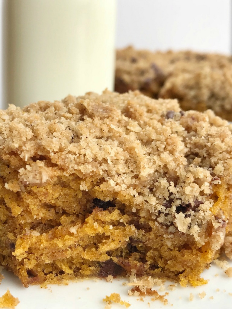 Chocolate Chip Streusel Pumpkin Cake | Pumpkin Cake Recipe | The best pumpkin cake studded with chocolate chips and topped with a crumbly, sweet streusel topping. This chocolate chip streusel pumpkin cake is a fun twist to traditional pumpkin cake and oh so good! #pumpkin #pumpkinspice #pumpkinrecipes #pumpkincake #dessert #recipeoftheday #cake #thanksgivingrecipe