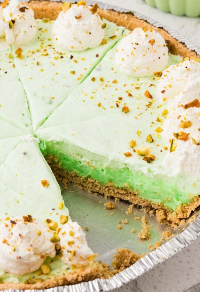 hero image of the pistachio pie