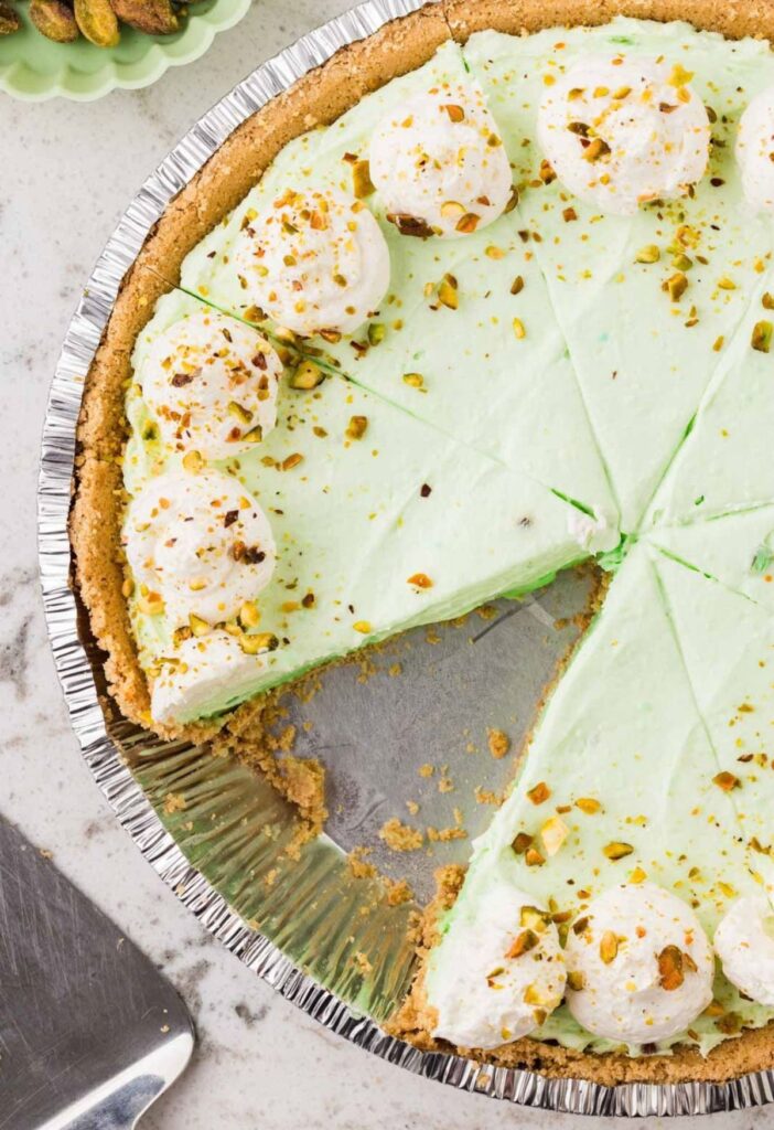 hero image of the pistachio pie