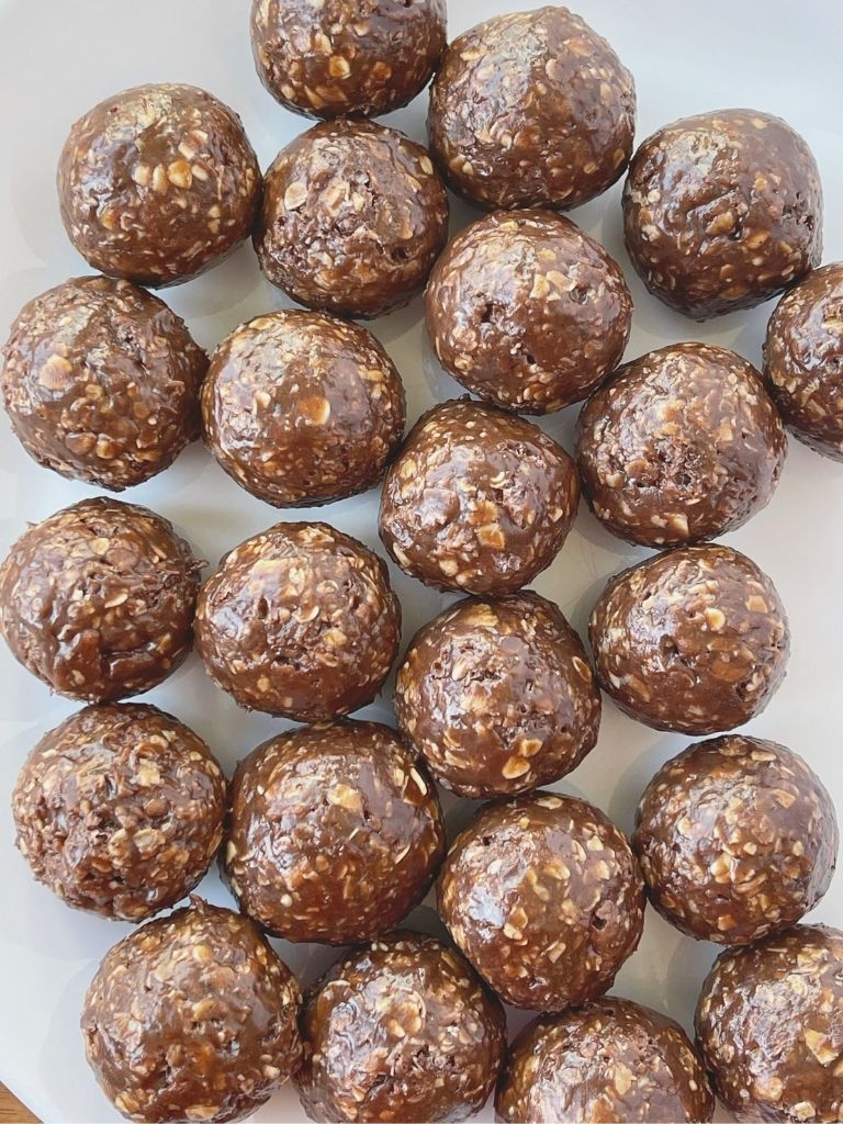 Chocolate Peanut Butter Granola Bar Bites