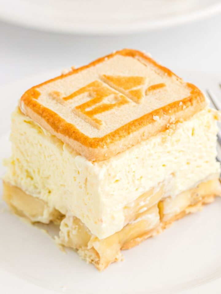 Chessmen Cookie Banana Pudding Together as Family