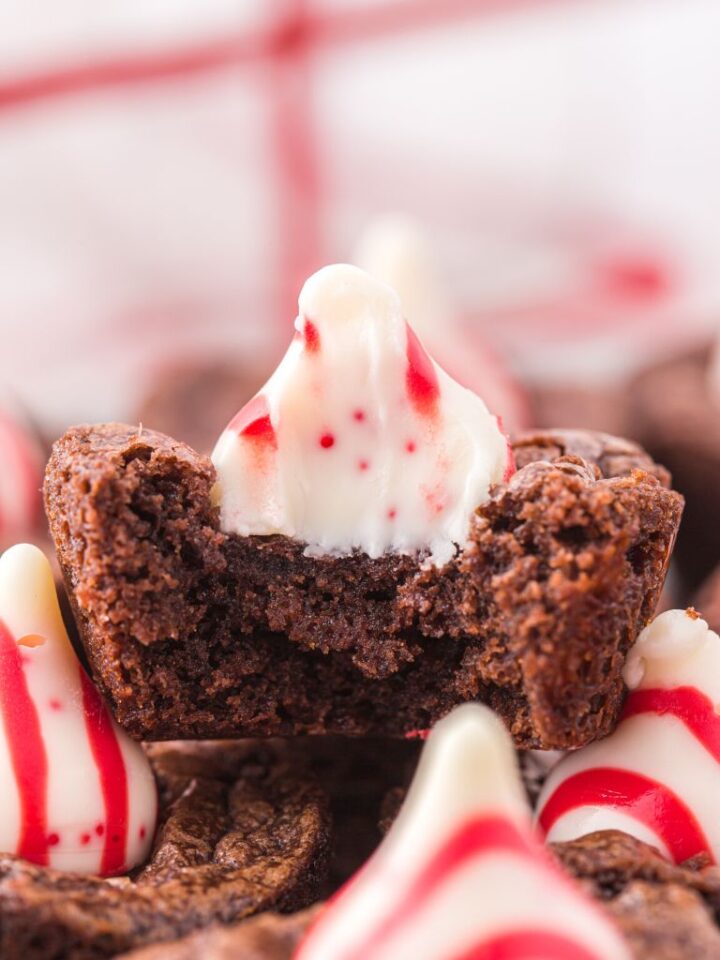 Candy Cane Kiss Brownie Bites Together as Family