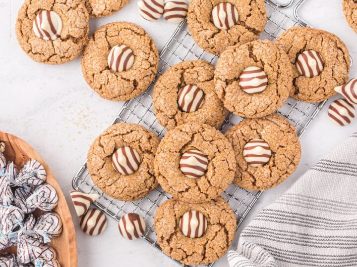 Gingerbread Kiss Cookies Together as Family