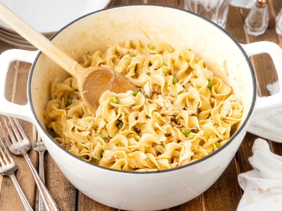 How to make this recipe for one pot chicken noodles with step by step process photos. 