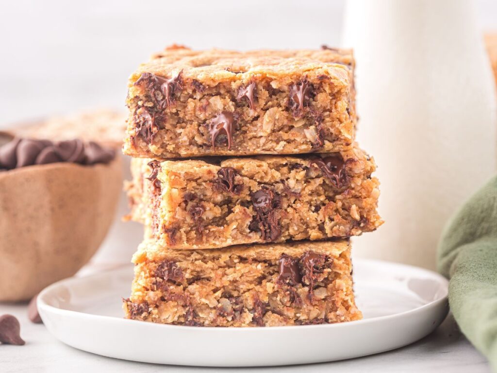 Easy Peanut Butter Oatmeal Bars Together as Family