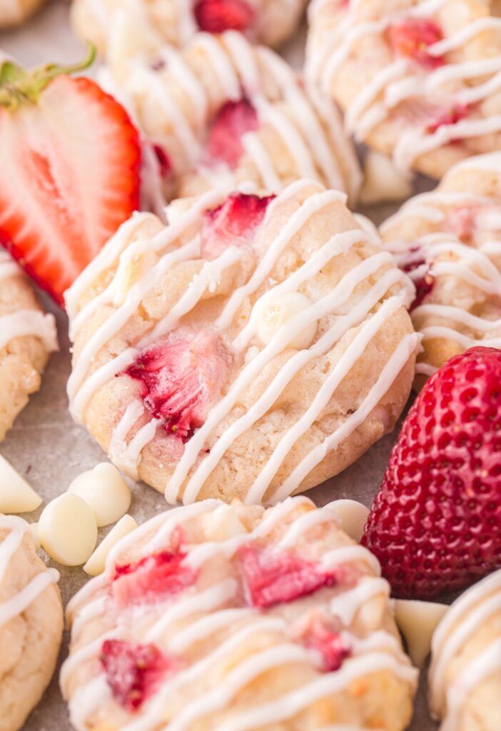 Glazed cookies with strawberries