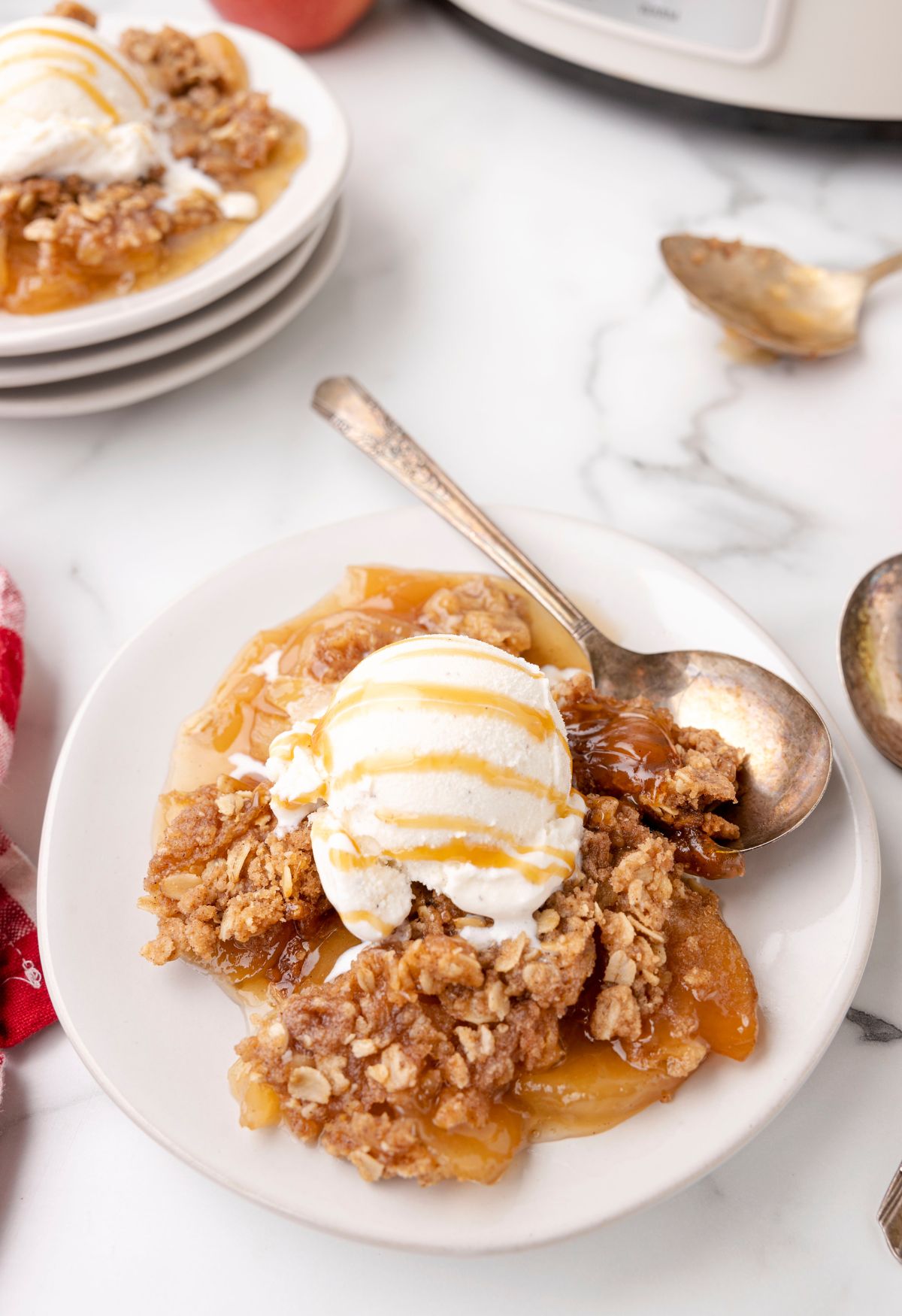 Crockpot Apple Crisp (Canned Apple Pie Filling with Oatmeal) - Together