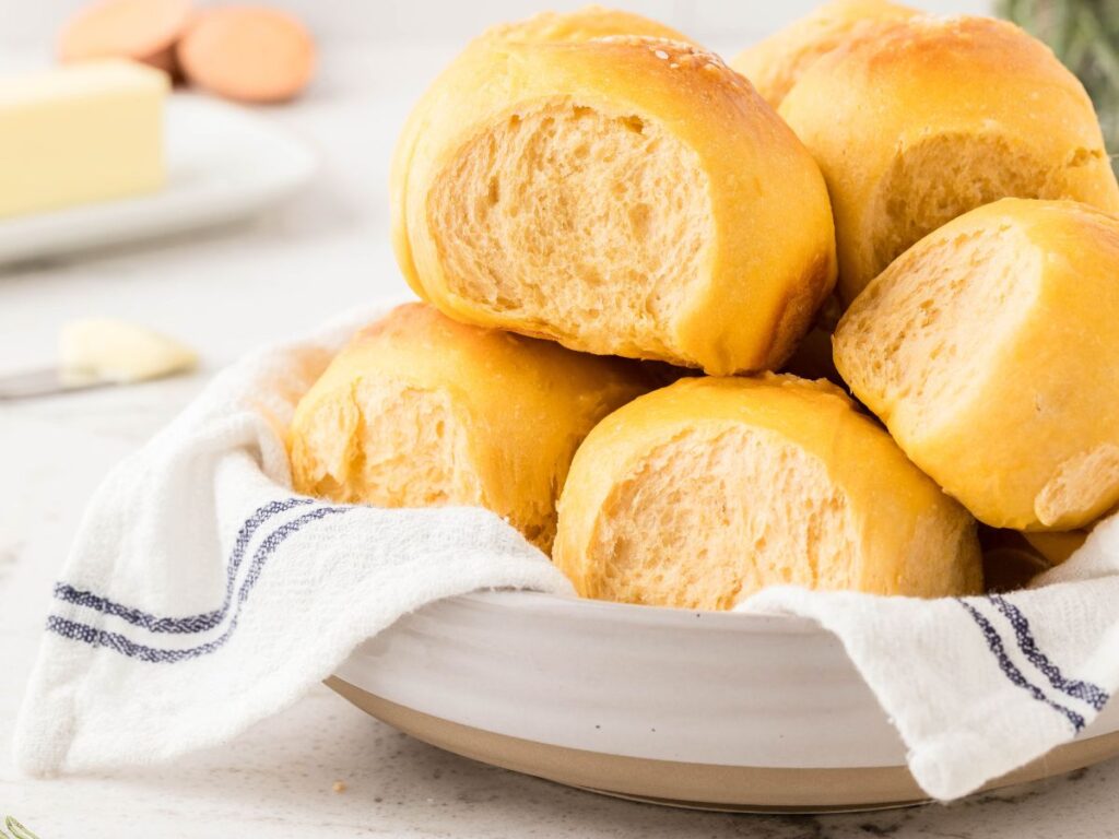 Process images for this dinner roll recipe