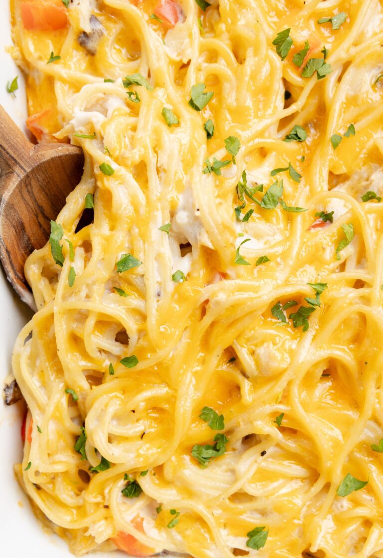 Cheesy Spaghetti Chicken Casserole Recipe
