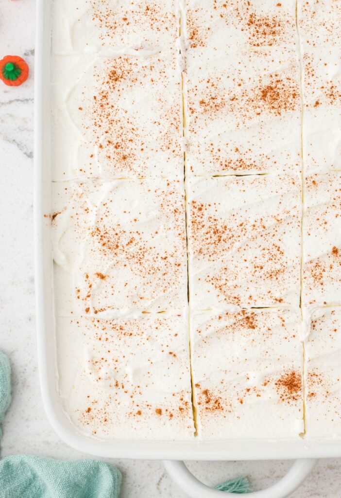 Top view of the cake pan