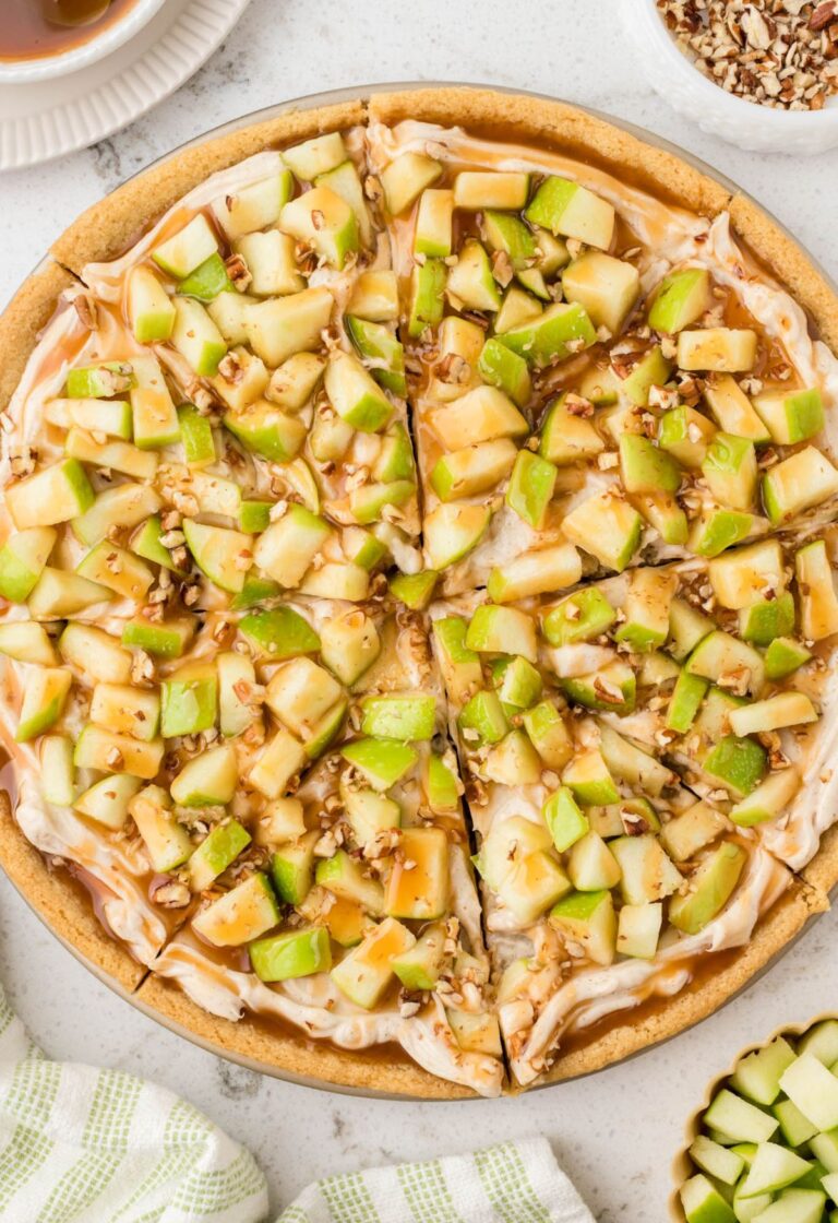 Overhead pic of the caramel apple dessert pizza