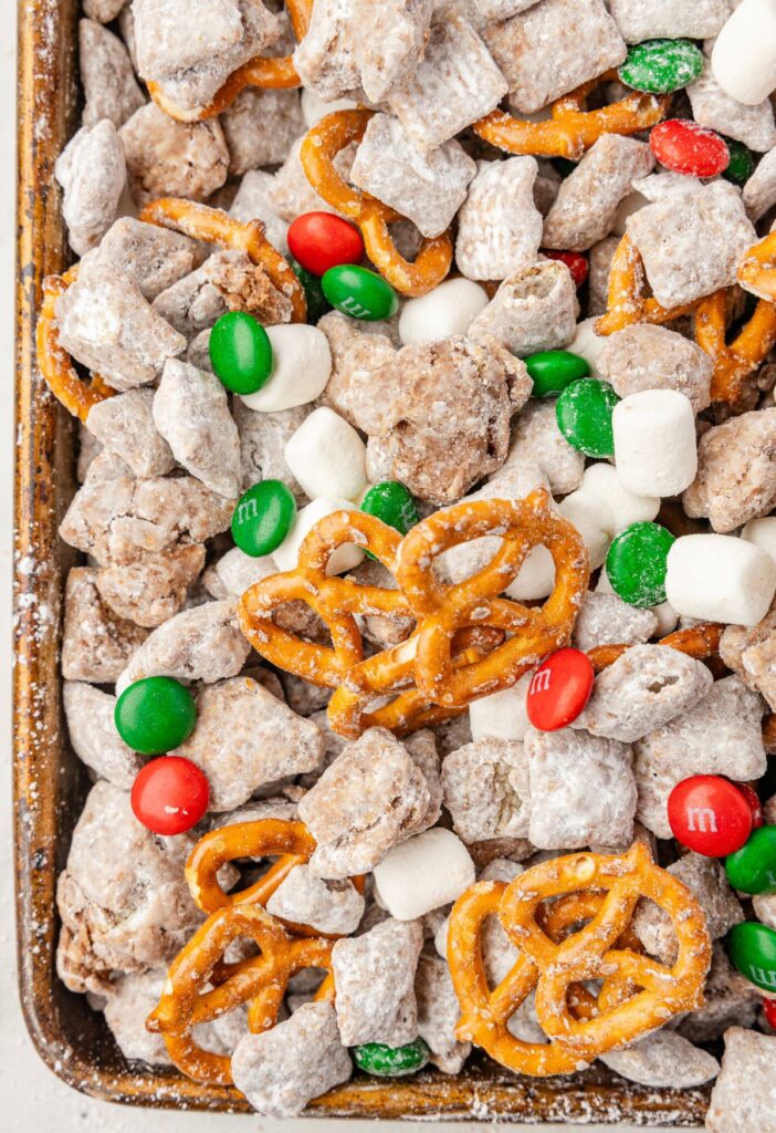 Snack mix for Christmas