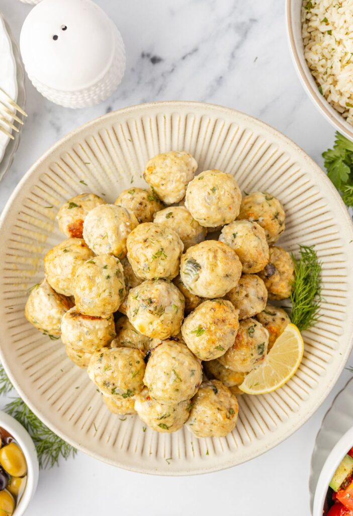Top view of the greek meatballs