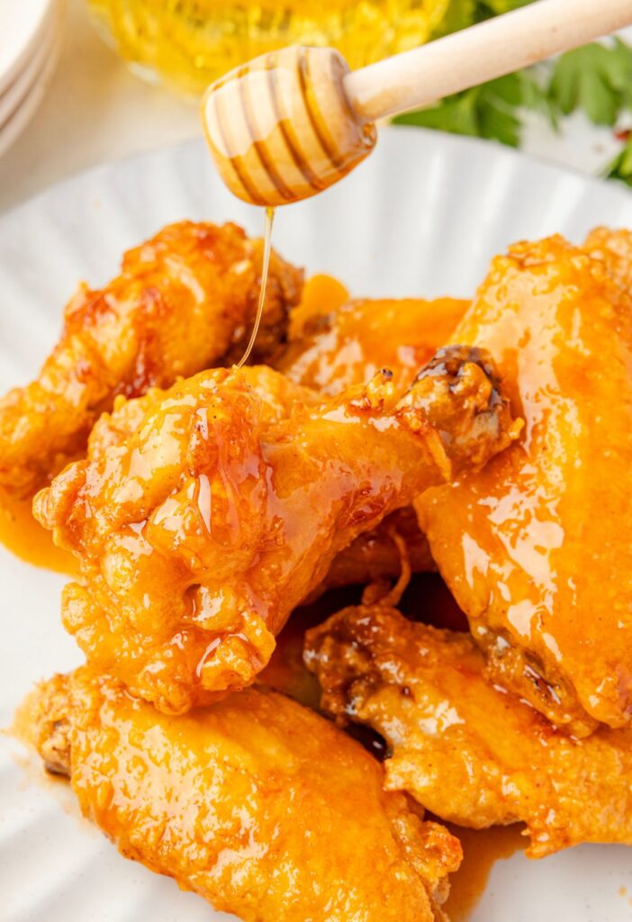Crispy glaze buffalo chicken wings