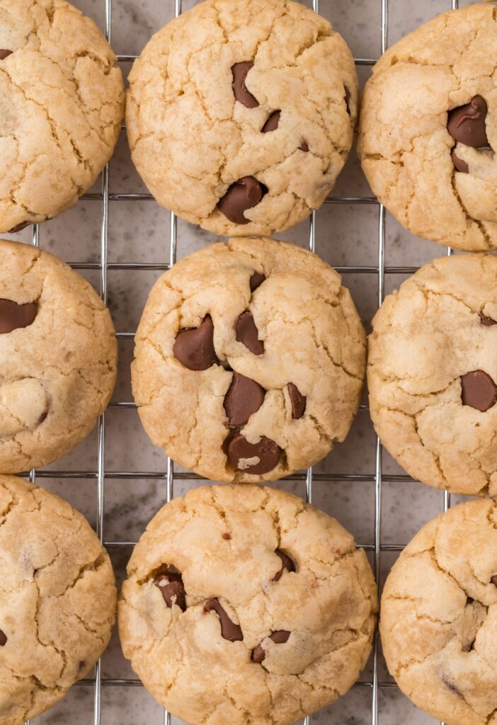Close up pic of the tops of the baked cookies