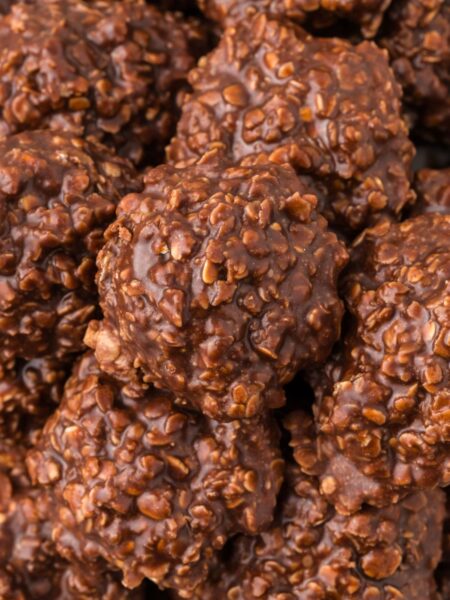 Close up photo of the no bake cookies in a pile.