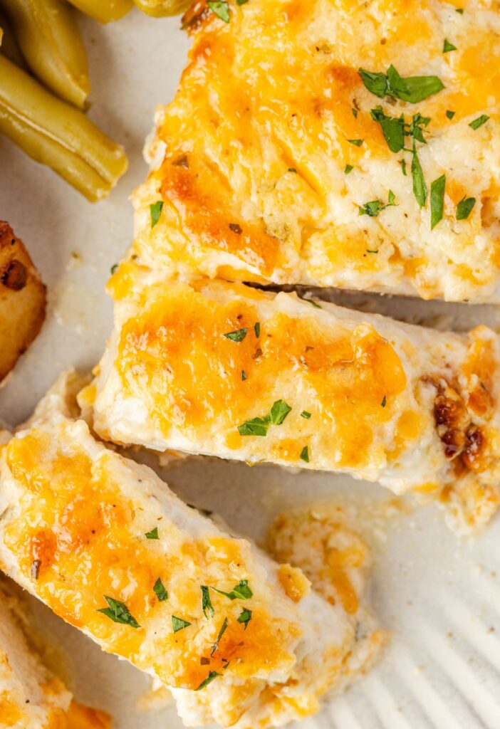 A plate of the sliced ranch chicken