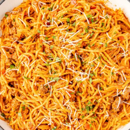 Overhead pic of the pot of spaghetti