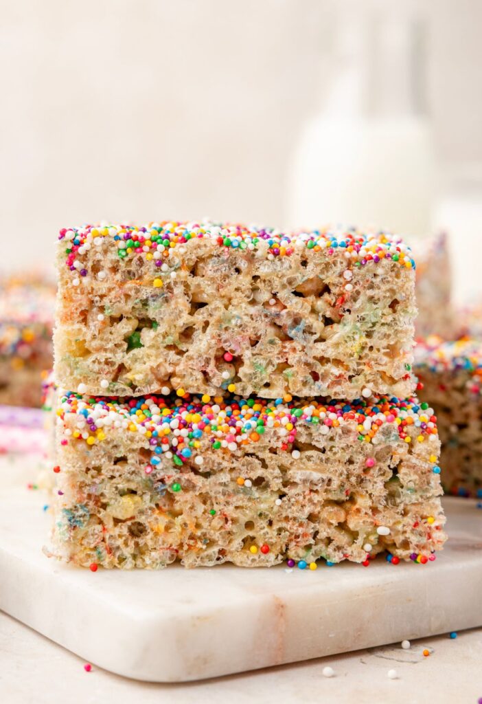 hero image of the Rice Krispie treats with sprinkles