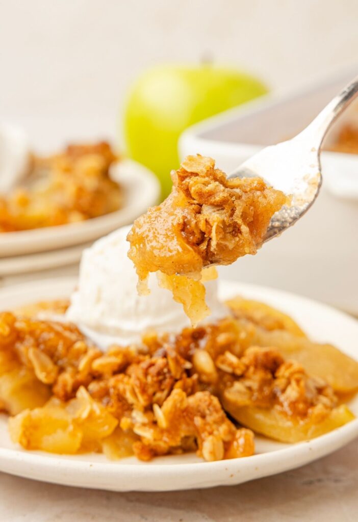 spoonful of the applesauce crisp