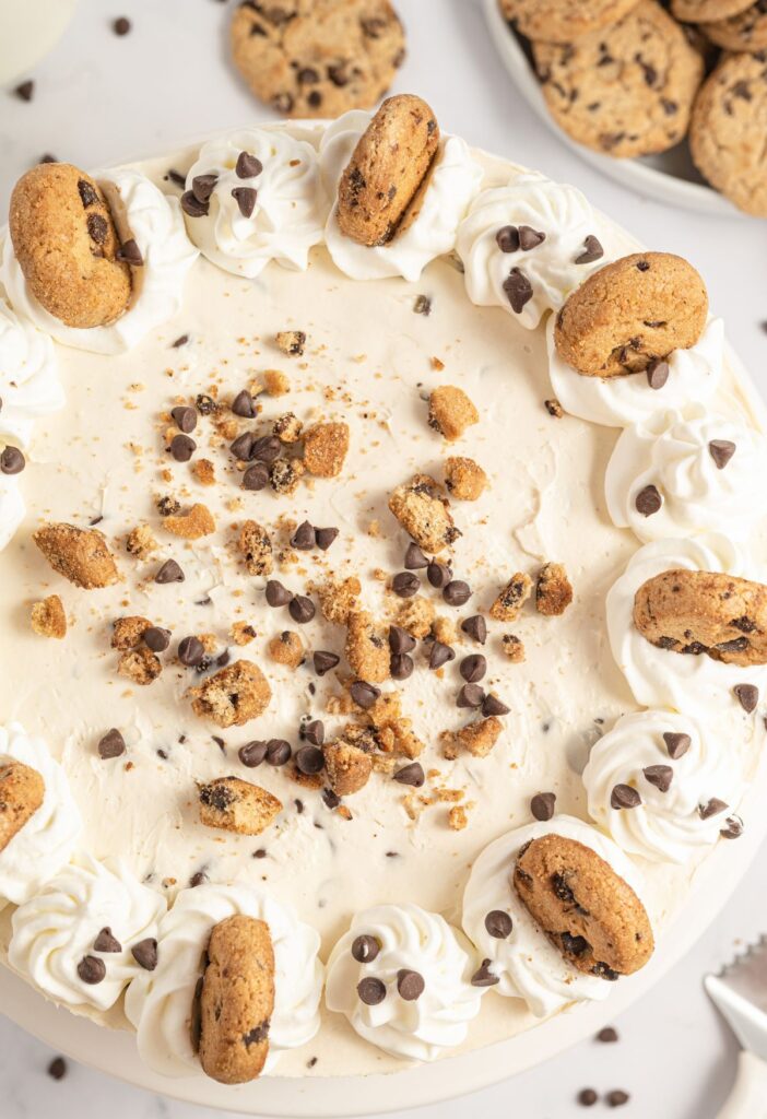 Top view of the no bake cheesecake with a chocolate chip cookie crust.