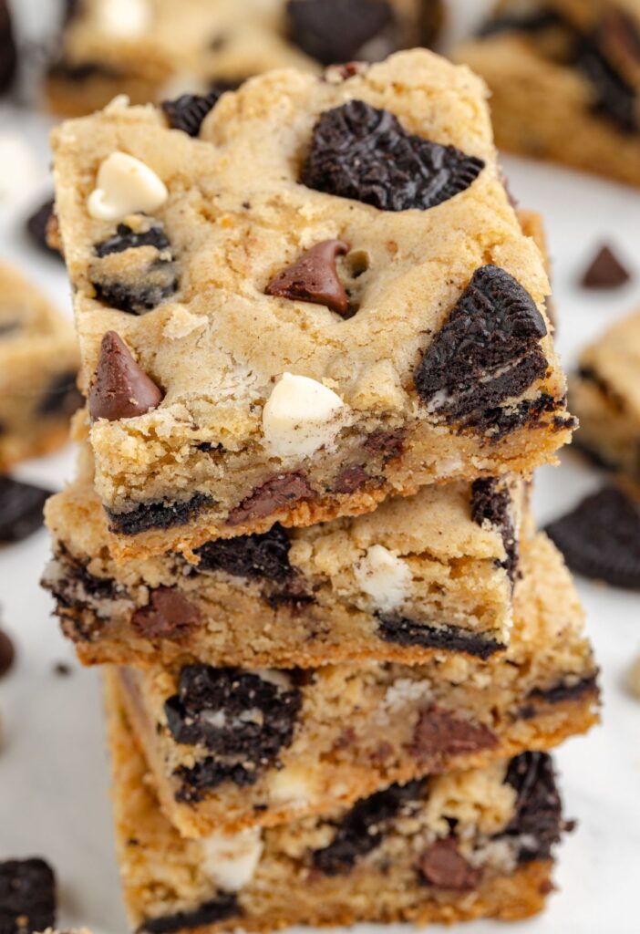 A stack of the Oreo cookie bars